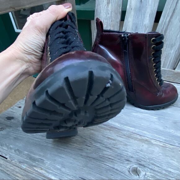 Steve Madden Burgundy Andie Lace-Up Booties size 6 - Picture 9 of 16
